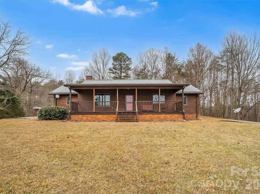 House  96 Patton Valley Drive, Nebo, NC 28761.  MLS# CAR4335317, YatesRealty ID 3956. 