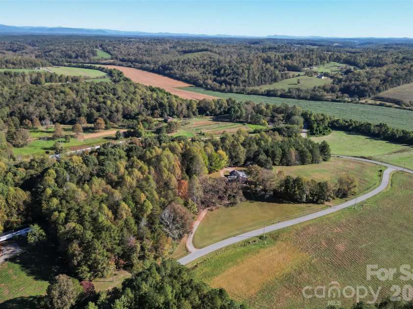 House  96 Patton Valley Drive, Nebo, NC 28761.  MLS# CAR4335317, YatesRealty ID 3956. 