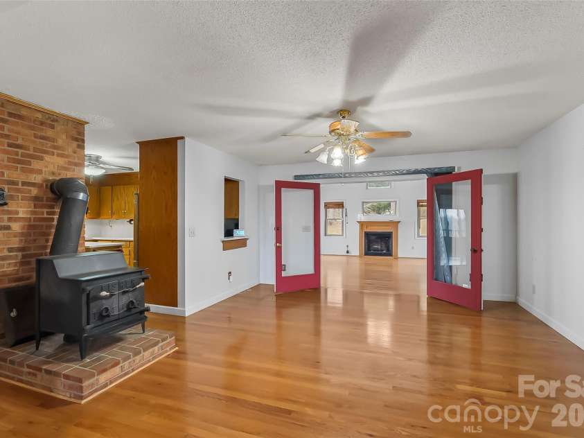 House  96 Patton Valley Drive, Nebo, NC 28761.  MLS# CAR4335317, YatesRealty ID 3956. 