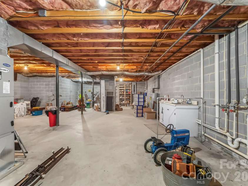 House  96 Patton Valley Drive, Nebo, NC 28761.  MLS# CAR4335317, YatesRealty ID 3956. 