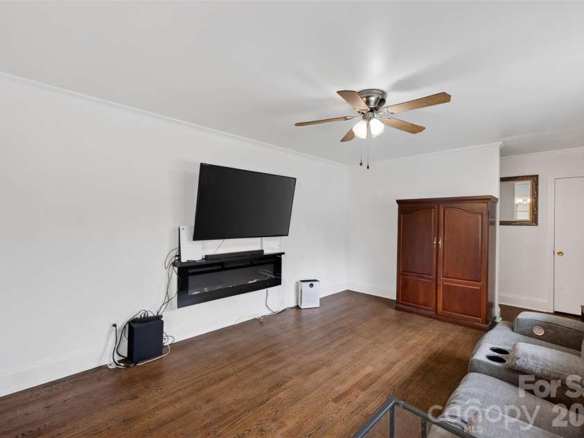 1103 Holmes Avenue, Salisbury, NC 28144.  MLS# CAR4407019, YatesRealty ID 39560. 