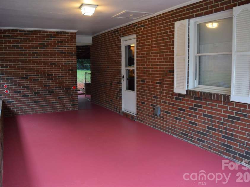 1103 Holmes Avenue, Salisbury, NC 28144.  MLS# CAR4407019, YatesRealty ID 39560. 