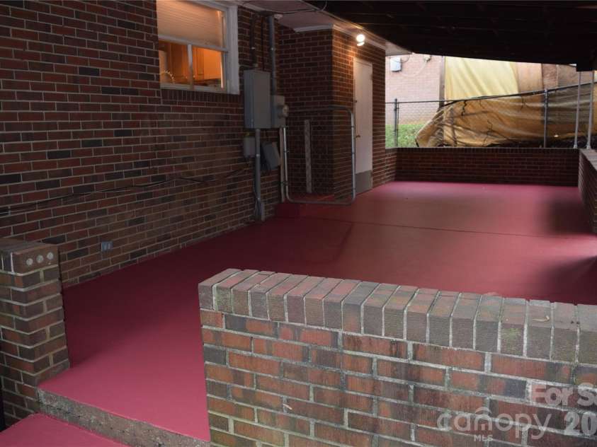 1103 Holmes Avenue, Salisbury, NC 28144.  MLS# CAR4407019, YatesRealty ID 39560. 