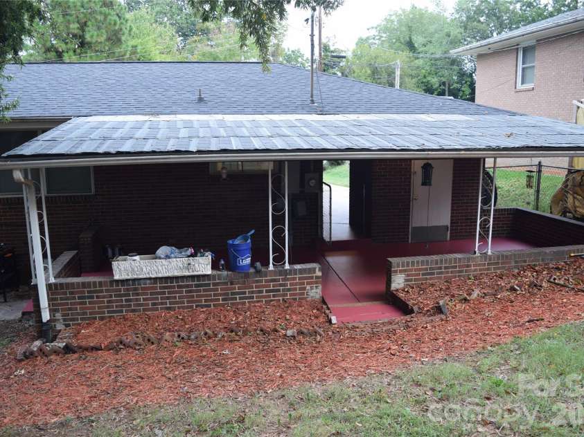 1103 Holmes Avenue, Salisbury, NC 28144.  MLS# CAR4407019, YatesRealty ID 39560. 