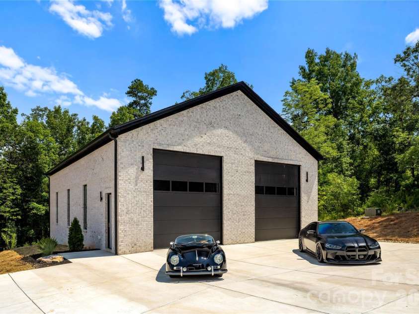 6003 Israel Drive, Concord, NC 28025.  MLS# CAR4397122, YatesRealty ID 39561. 