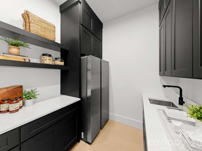 6003 Israel Drive, Concord, NC 28025.  MLS# CAR4397122, YatesRealty ID 39561. 