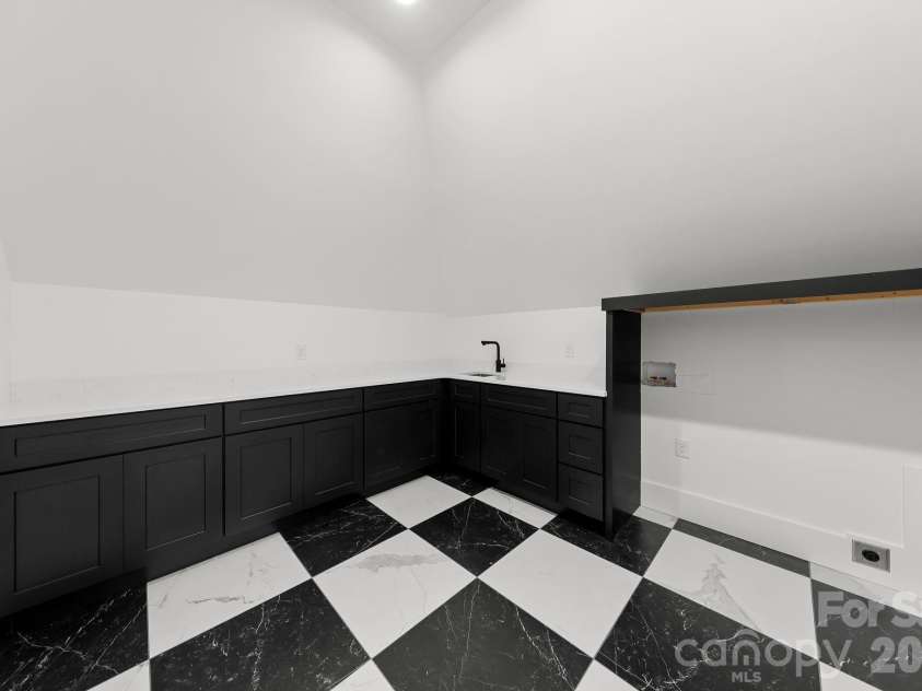 6003 Israel Drive, Concord, NC 28025.  MLS# CAR4397122, YatesRealty ID 39561. 