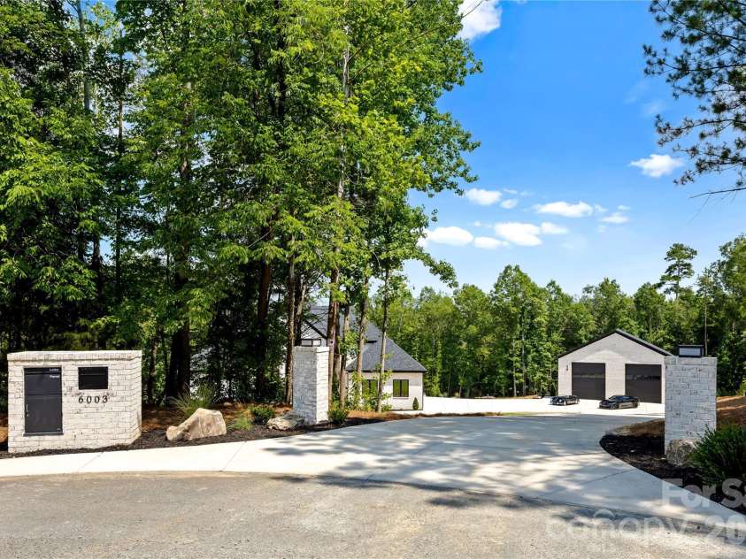 6003 Israel Drive, Concord, NC 28025.  MLS# CAR4397122, YatesRealty ID 39561. 
