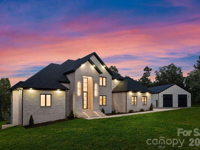 6003 Israel Drive, Concord, NC 28025.  MLS# CAR4397122, YatesRealty ID 39561. 
