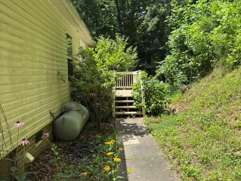 83 Tall Timber Drive, Sylva, NC 28779.  MLS# CAR4407195, YatesRealty ID 39563. 