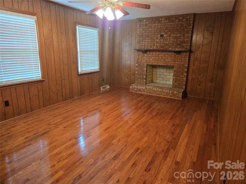 2553 Hickory Highway, Statesville, NC 28677.  MLS# CAR4403139, YatesRealty ID 39565. 