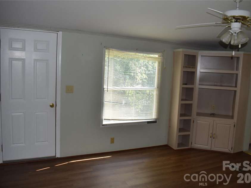 69 Woodmont Drive, Nebo, NC 28761.  MLS# CAR4402837, YatesRealty ID 39569. 