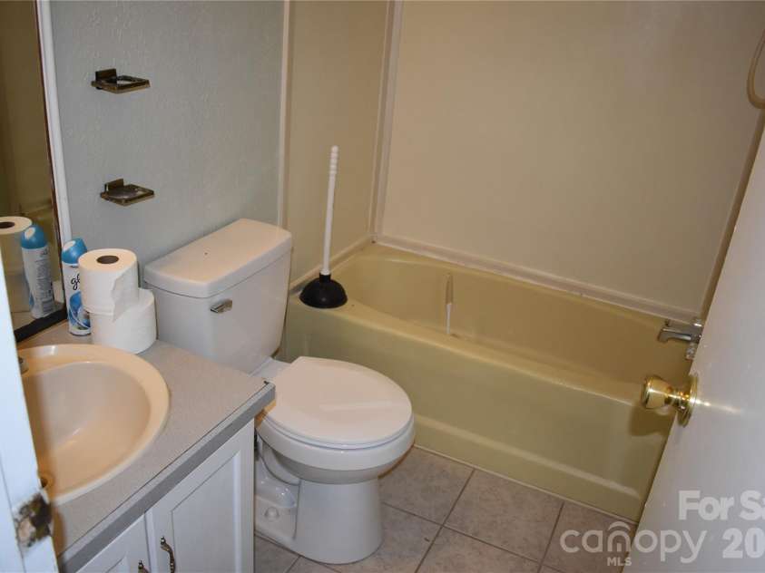 69 Woodmont Drive, Nebo, NC 28761.  MLS# CAR4402837, YatesRealty ID 39569. 