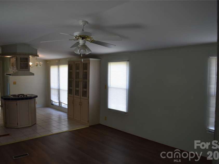 69 Woodmont Drive, Nebo, NC 28761.  MLS# CAR4402837, YatesRealty ID 39569. 