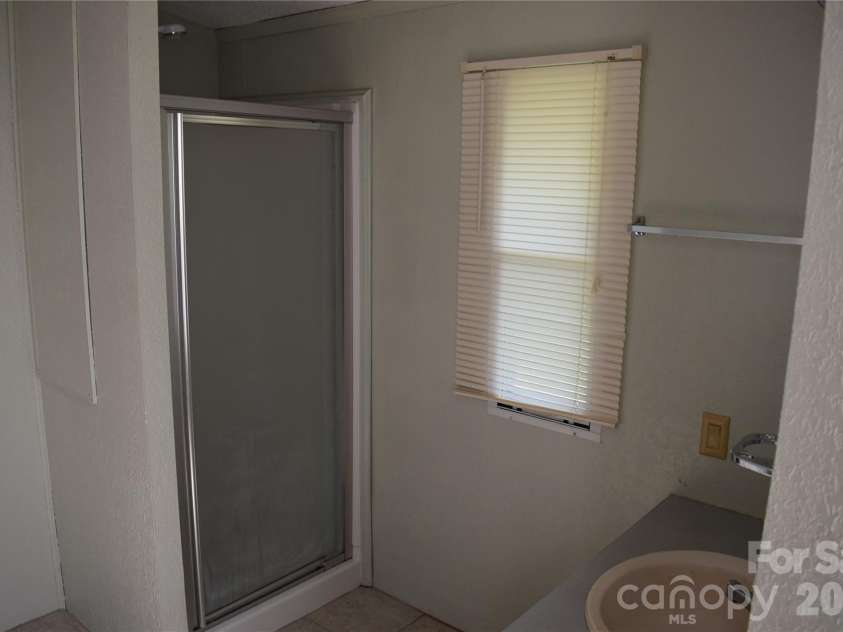 69 Woodmont Drive, Nebo, NC 28761.  MLS# CAR4402837, YatesRealty ID 39569. 