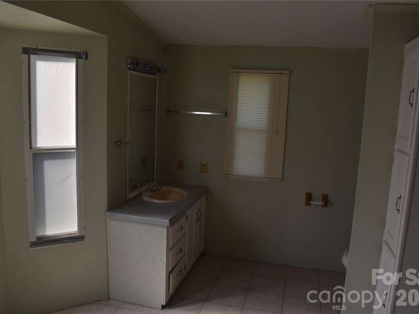 69 Woodmont Drive, Nebo, NC 28761.  MLS# CAR4402837, YatesRealty ID 39569. 