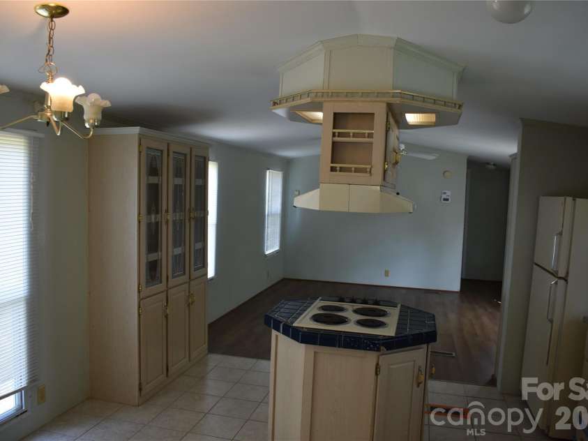 69 Woodmont Drive, Nebo, NC 28761.  MLS# CAR4402837, YatesRealty ID 39569. 