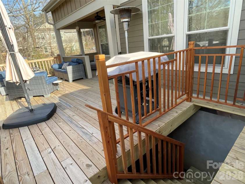 554 Sweet Birch Park Lane, Black Mountain, NC 28711.  MLS# CAR4353122, YatesRealty ID 3957. 