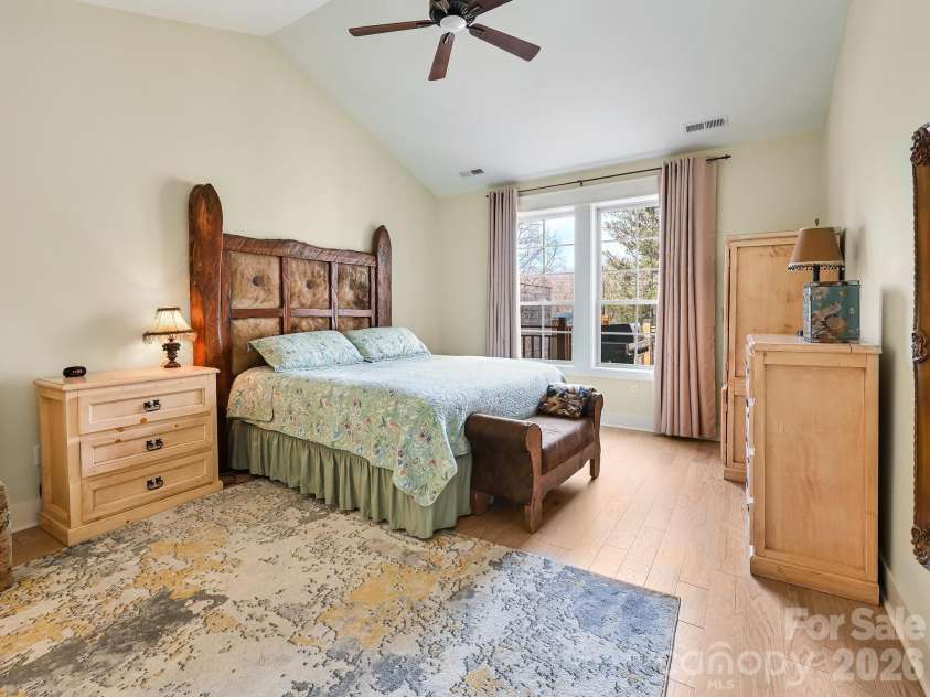 554 Sweet Birch Park Lane, Black Mountain, NC 28711.  MLS# CAR4353122, YatesRealty ID 3957. Cathedral Ceiling Makes it Open And Airy
