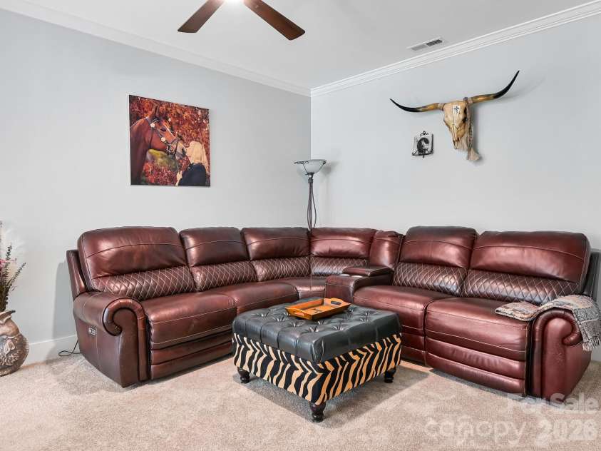 554 Sweet Birch Park Lane, Black Mountain, NC 28711.  MLS# CAR4353122, YatesRealty ID 3957. Flex Space/Yoga?