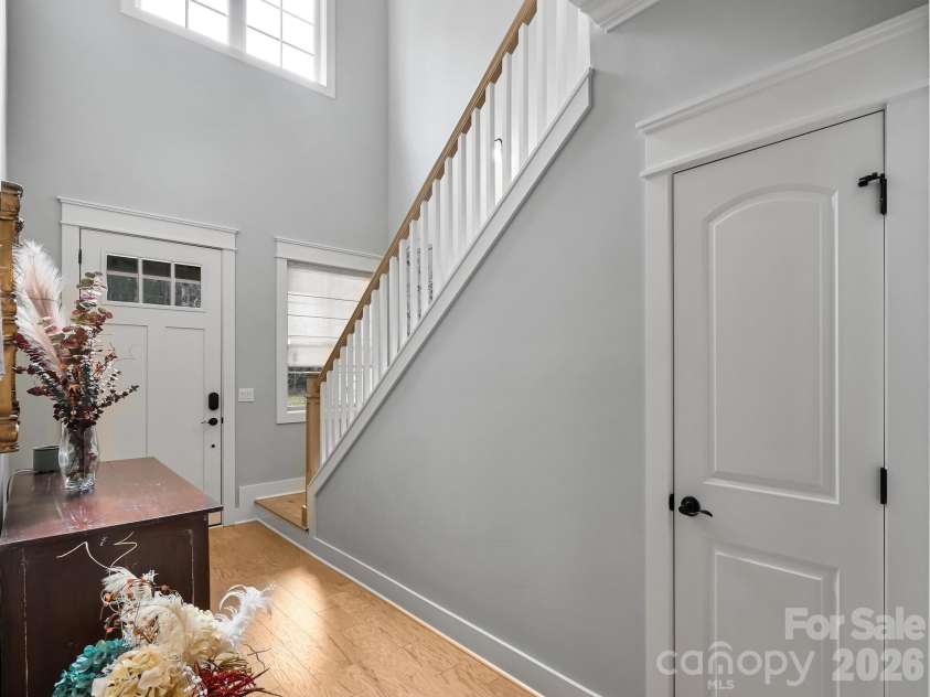 554 Sweet Birch Park Lane, Black Mountain, NC 28711.  MLS# CAR4353122, YatesRealty ID 3957. Light Filled Entry