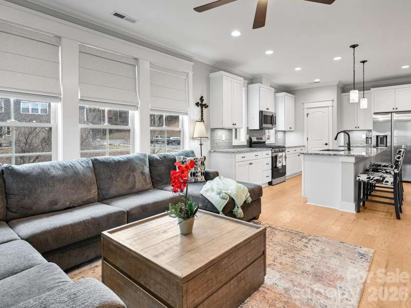 554 Sweet Birch Park Lane, Black Mountain, NC 28711.  MLS# CAR4353122, YatesRealty ID 3957. Loads of Seating Space