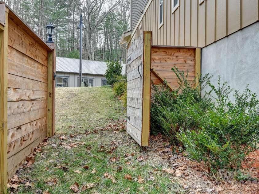 554 Sweet Birch Park Lane, Black Mountain, NC 28711.  MLS# CAR4353122, YatesRealty ID 3957. Safety Fence for Pooch