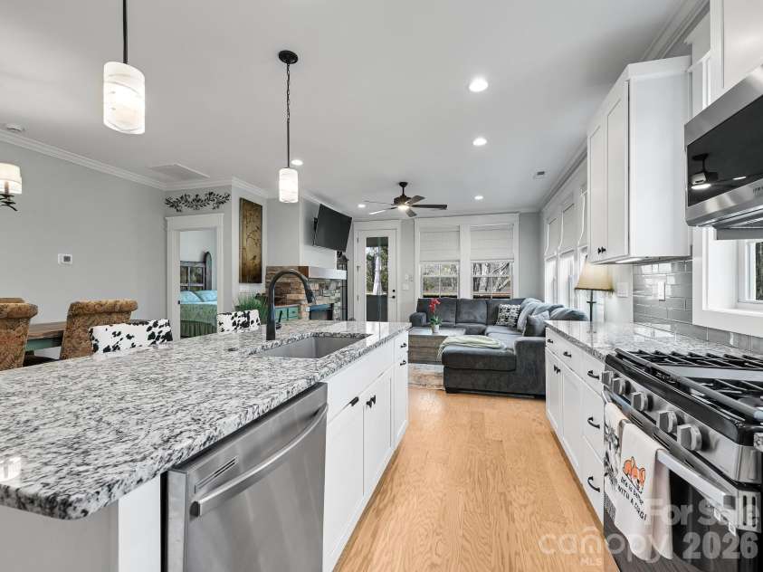 554 Sweet Birch Park Lane, Black Mountain, NC 28711.  MLS# CAR4353122, YatesRealty ID 3957. Wonderful Prep Surface