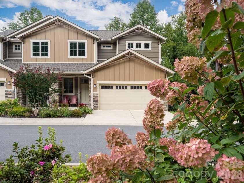 554 Sweet Birch Park Lane, Black Mountain, NC 28711.  MLS# CAR4420070, YatesRealty ID 3957. 