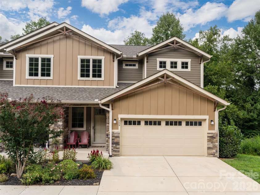 554 Sweet Birch Park Lane, Black Mountain, NC 28711.  MLS# CAR4420070, YatesRealty ID 3957. 