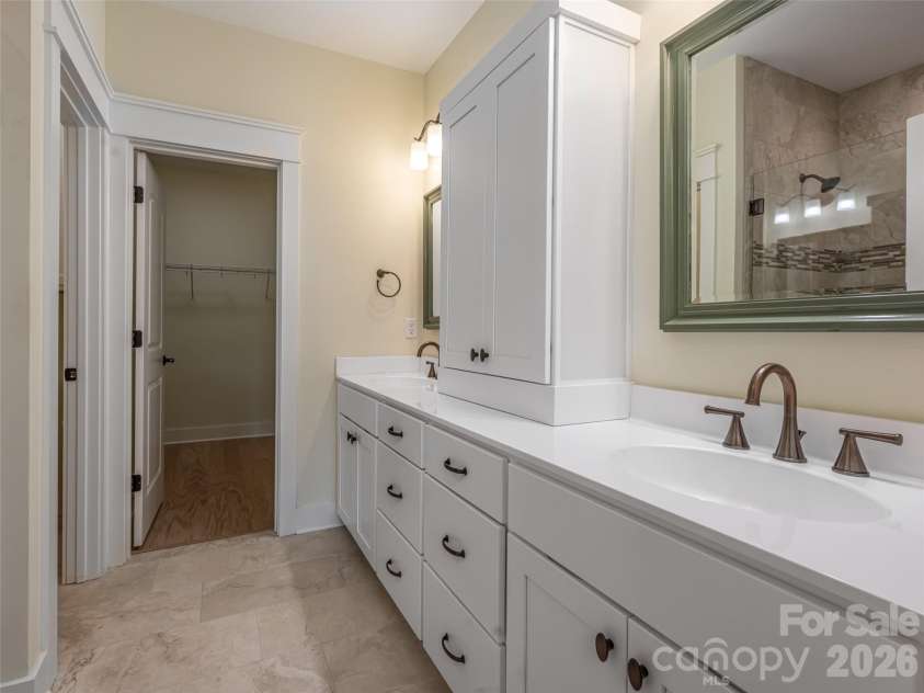 554 Sweet Birch Park Lane, Black Mountain, NC 28711.  MLS# CAR4420070, YatesRealty ID 3957. 
