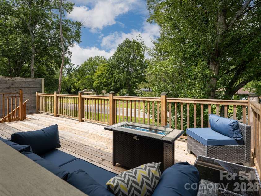 554 Sweet Birch Park Lane, Black Mountain, NC 28711.  MLS# CAR4420070, YatesRealty ID 3957. 