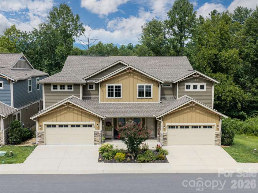 554 Sweet Birch Park Lane, Black Mountain, NC 28711.  MLS# CAR4420070, YatesRealty ID 3957. 
