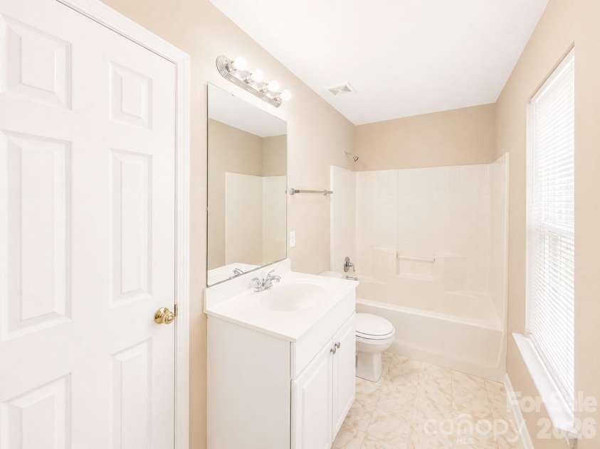 6417 Spanish Moss Lane, Charlotte, NC 28262.  MLS# CAR4407084, YatesRealty ID 39570. Bath 2