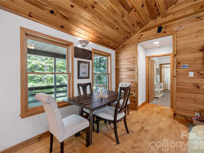 1044 Belvidere Lane, Morganton, NC 28655.  MLS# CAR4407125, YatesRealty ID 39574. 