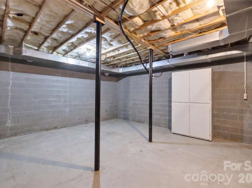 1044 Belvidere Lane, Morganton, NC 28655.  MLS# CAR4407125, YatesRealty ID 39574. 