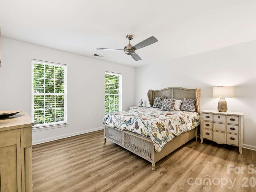8335 Viewpoint Lane, Cornelius, NC 28031.  MLS# CAR4393195, YatesRealty ID 39575. 