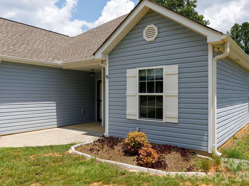 3692 Armstrong Ford Road, Rock Hill, SC 29730.  MLS# CAR4407209, YatesRealty ID 39576. 