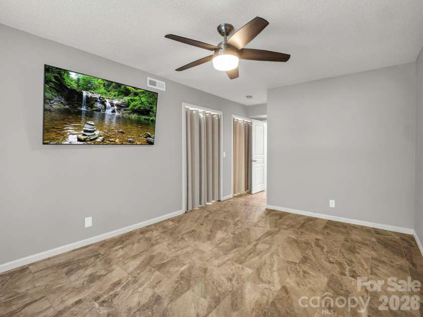 1505 Deermouse Way, Hendersonville, NC 28792.  MLS# CAR4330344, YatesRealty ID 3958. 