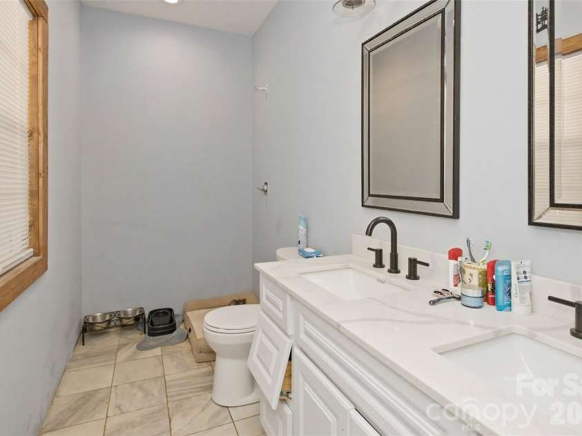 301 McGinnis Drive, Old Fort, NC 28762.  MLS# CAR4396628, YatesRealty ID 3958. 