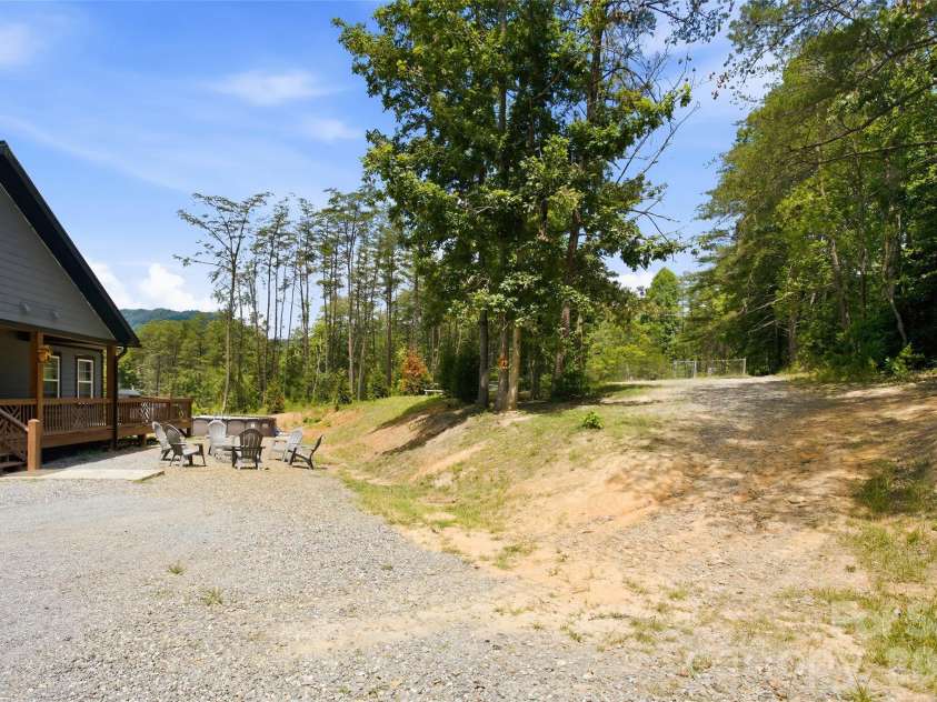301 McGinnis Drive, Old Fort, NC 28762.  MLS# CAR4396628, YatesRealty ID 3958. 