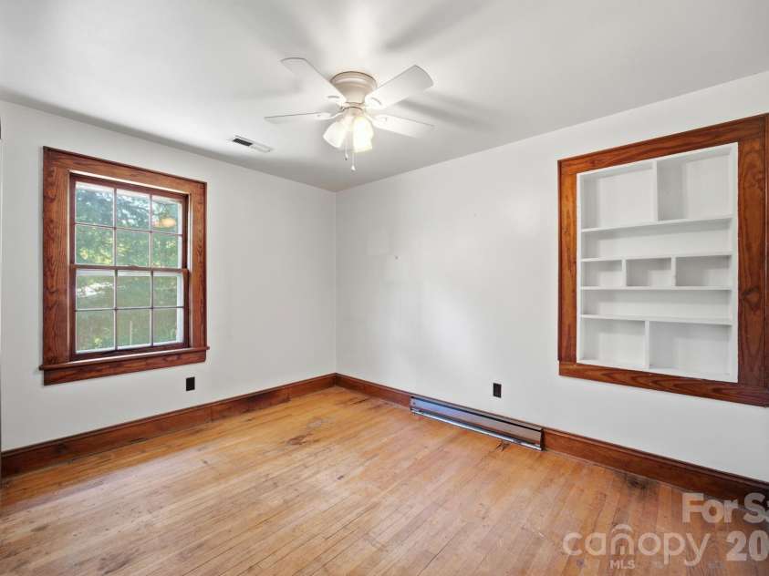 301 Meadow Street, Spencer, NC 28159.  MLS# CAR4407172, YatesRealty ID 39581. 
