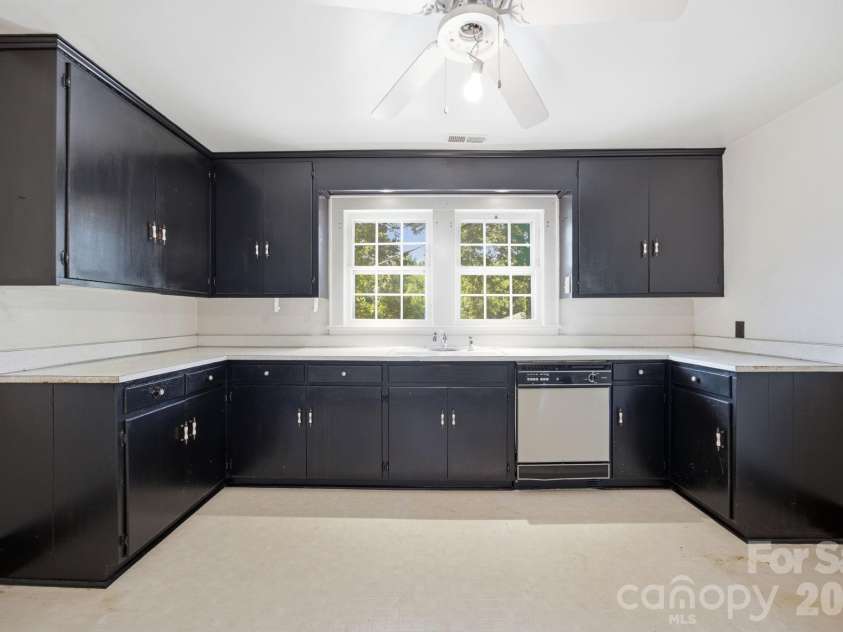 301 Meadow Street, Spencer, NC 28159.  MLS# CAR4407172, YatesRealty ID 39581. 