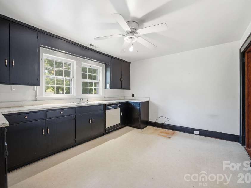 301 Meadow Street, Spencer, NC 28159.  MLS# CAR4407172, YatesRealty ID 39581. 