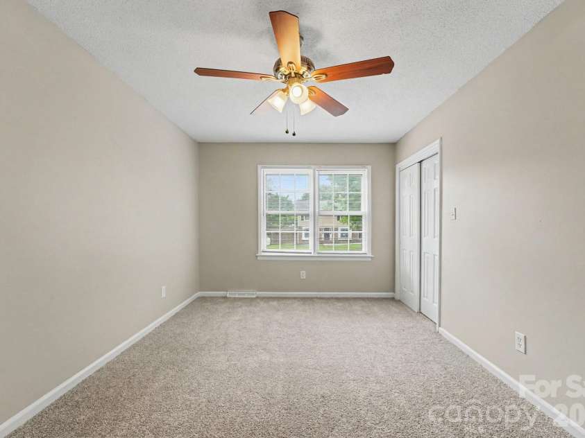 630 Colonial Drive, Statesville, NC 28625.  MLS# CAR4406178, YatesRealty ID 39583. 
