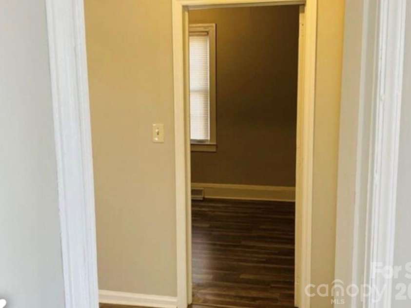 1336 Norris Avenue, Charlotte, NC 28206.  MLS# CAR4403283, YatesRealty ID 39585. 