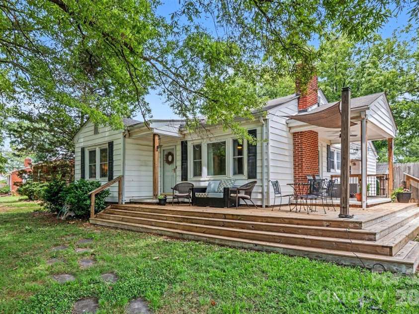 166 Wilson Street, Concord, NC 28025.  MLS# CAR4406783, YatesRealty ID 39586. 