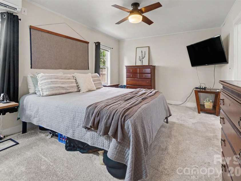 166 Wilson Street, Concord, NC 28025.  MLS# CAR4406783, YatesRealty ID 39586. 