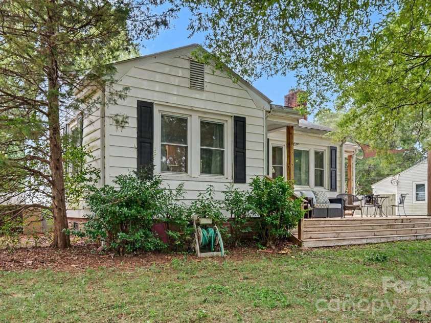 166 Wilson Street, Concord, NC 28025.  MLS# CAR4406783, YatesRealty ID 39586. 