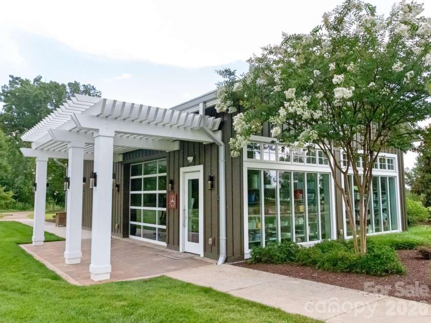 6281 Raven Rock Drive, Denver, NC 28037.  MLS# CAR4401364, YatesRealty ID 39588. Art studio